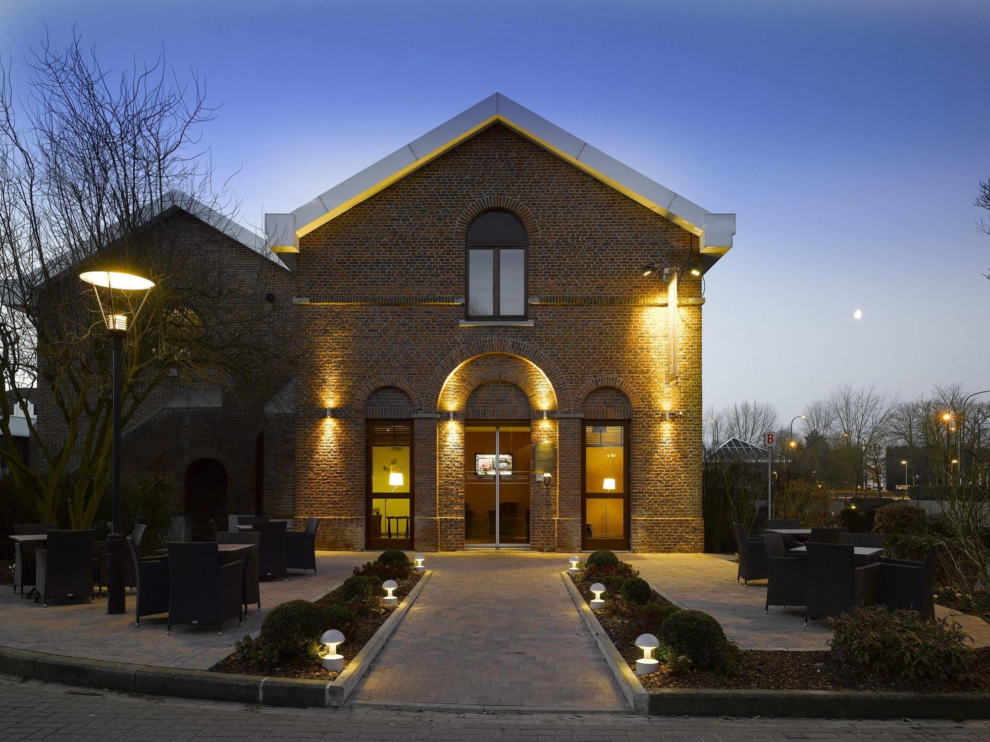 Martin'S Waterloo Hotel Exterior photo